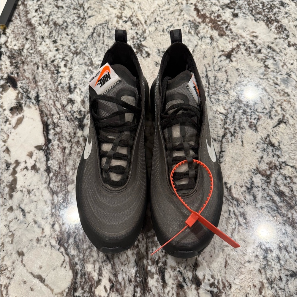 Nike Air Max 97
Off-White Black